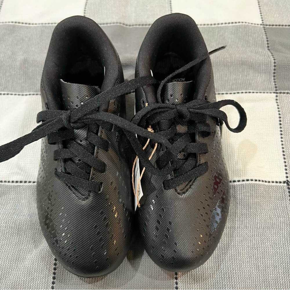 Adidas Predator Accuracy .4 SZ 10.5K